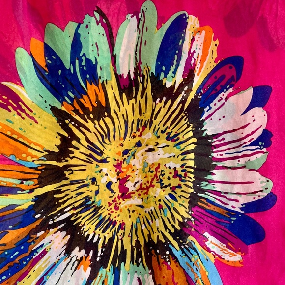 🧣4/$20 Vibrant pink Floral Scarf/Shawl Sarong Beach coverup - Picture 2 of 3